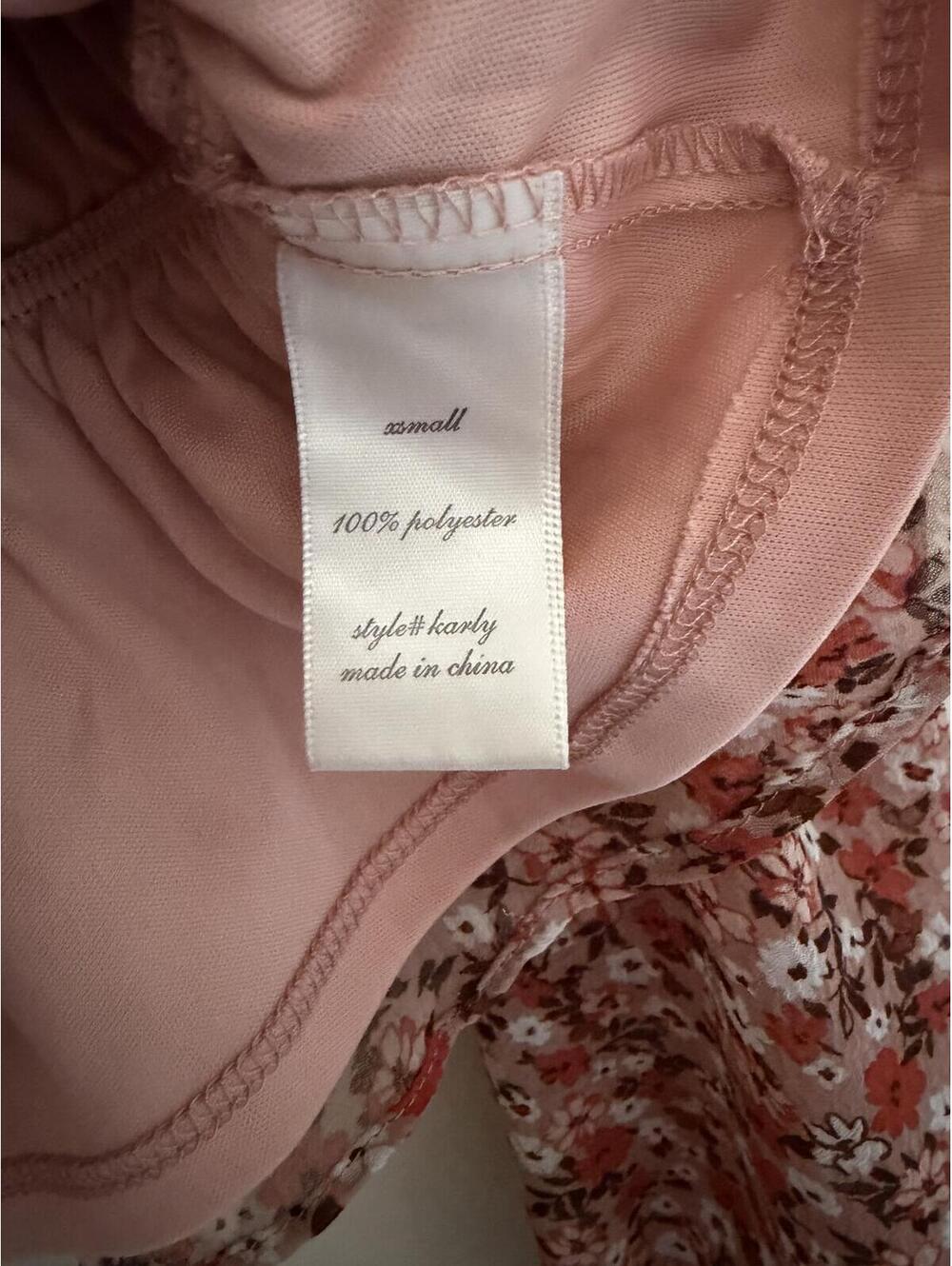 XS Altar’d State Cropped Blouse, floral, EUC - Picture 5 of 8